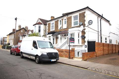 1 bedroom flat to rent, Fernham Road, Thornton Heath, CR7