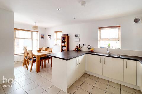 4 bedroom detached house for sale, Stockwell Drive, Derby