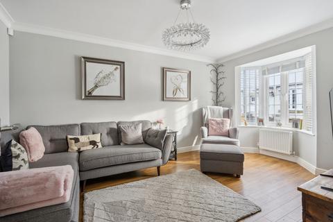 8 Cotts Field, Haddenham, Aylesbury, HP17 8NN