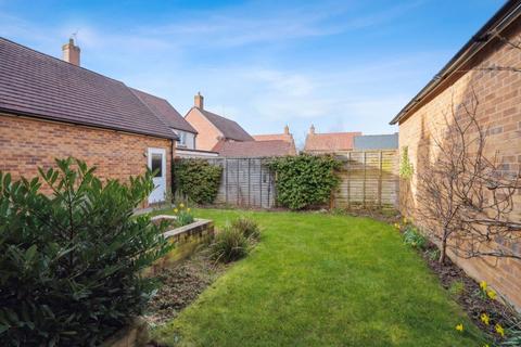 8 Cotts Field, Haddenham, Aylesbury, HP17 8NN
