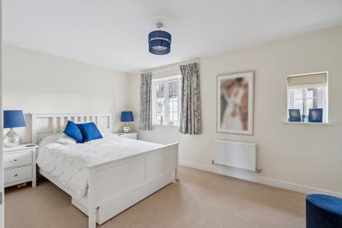 8 Cotts Field, Haddenham, Aylesbury, HP17 8NN