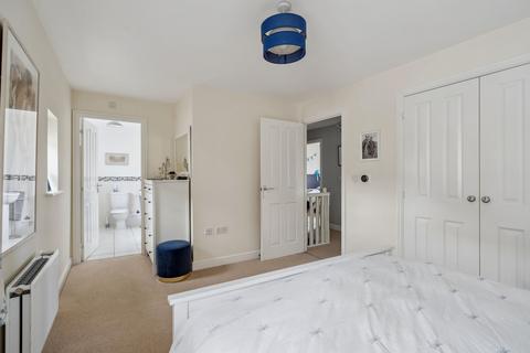 8 Cotts Field, Haddenham, Aylesbury, HP17 8NN
