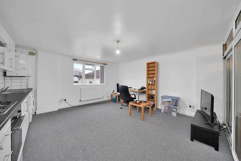 1 bedroom flat for sale, High Road, Leytonstone, E11