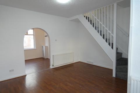 2 bedroom property to rent, St Anthonys Place