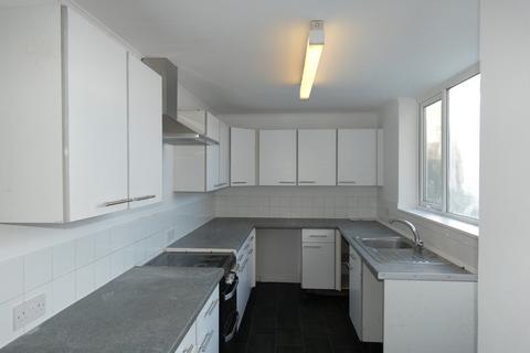 2 bedroom property to rent, St Anthonys Place