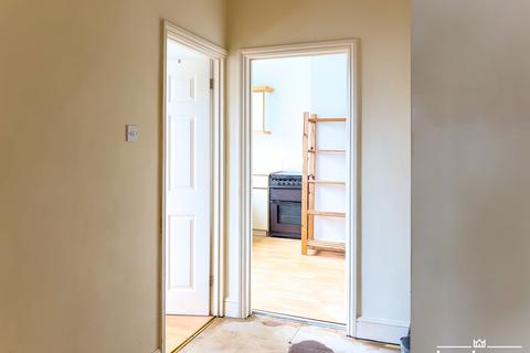 1 bedroom flat for sale, Westborough Road, Essex , Westcliff-on-Sea, Essex, SS0 9DW