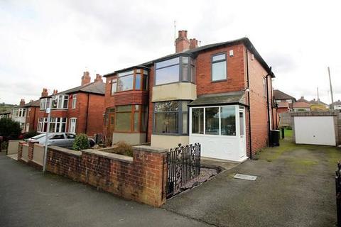 3 bedroom semi-detached house to rent, Godfrey Road, Skircoat Green, Halifax