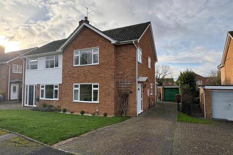 3 bedroom semi-detached house for sale, Oak Close, Badsey, Evesham