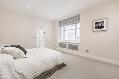 2 bedroom flat to rent, Boltons Place, London, SW5