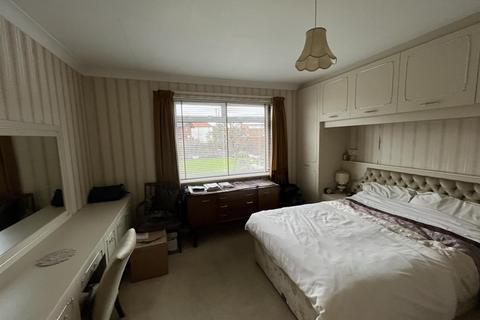 2 bedroom bungalow for sale, Clarks Lane, Hull