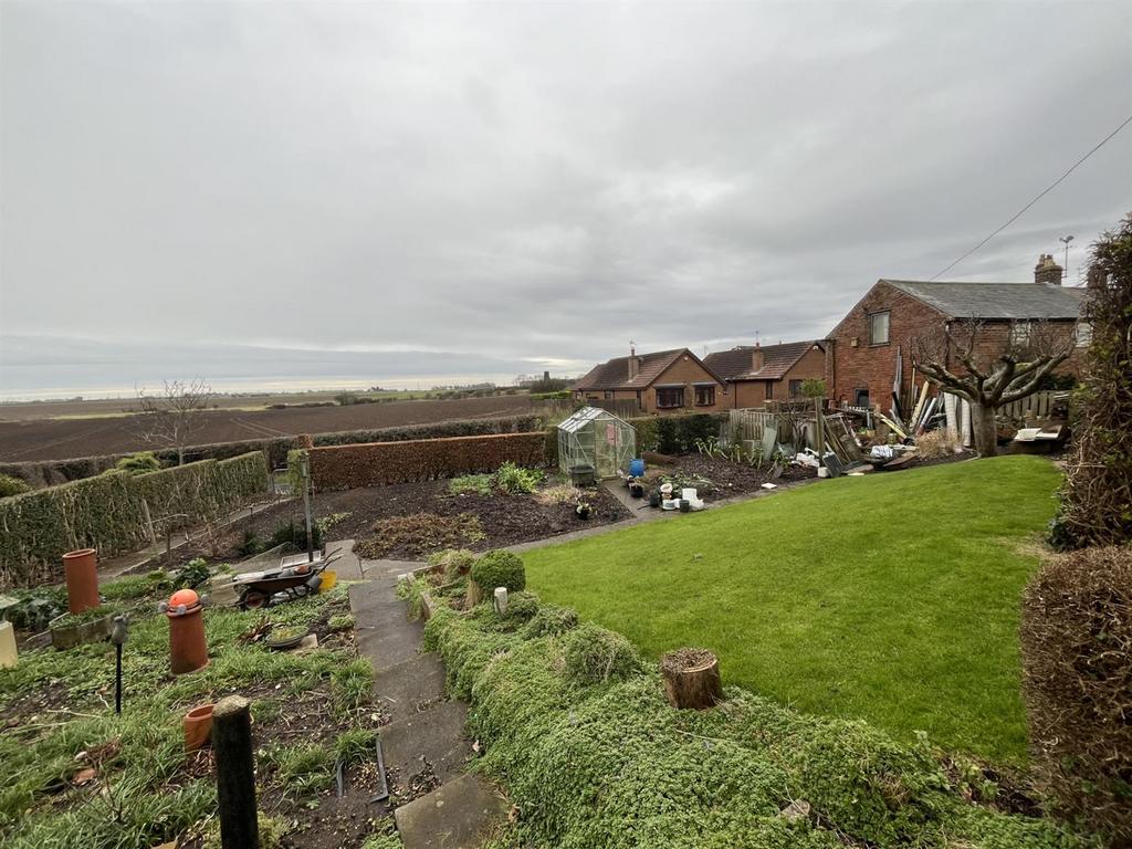 Two Steps, Clarks Lane, Patrington, HU12 0 RQ