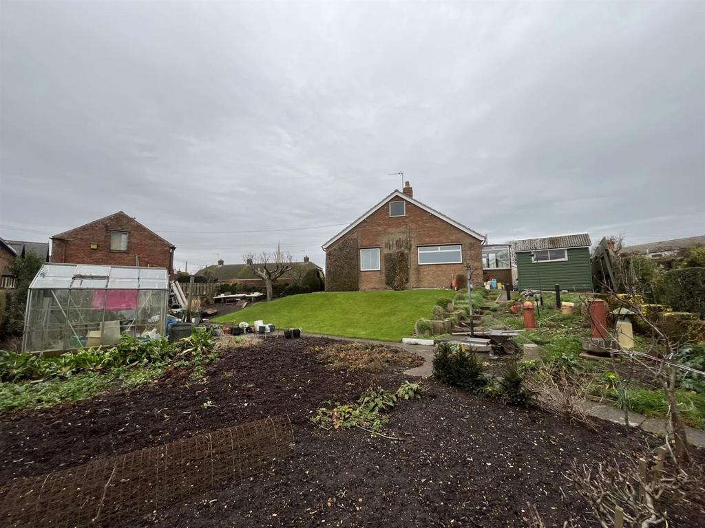 Two Steps, Clarks Lane, Patrington, HU12 0 RQ