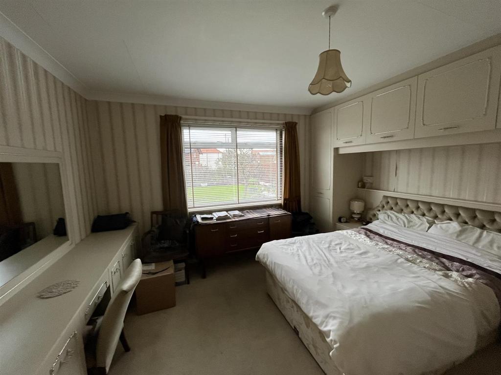 Two Steps, Clarks Lane, Patrington, HU12 0 RQ