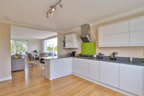 4 bedroom penthouse for sale, The Avenue, Branksome Park, Poole