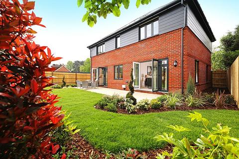4 bedroom detached house for sale, Send Road, Send, Woking, Surrey, GU23