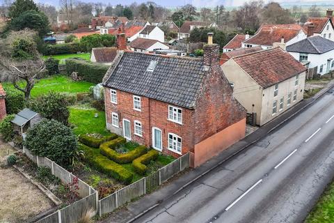 3 bedroom cottage for sale, The Street, Norwich NR14