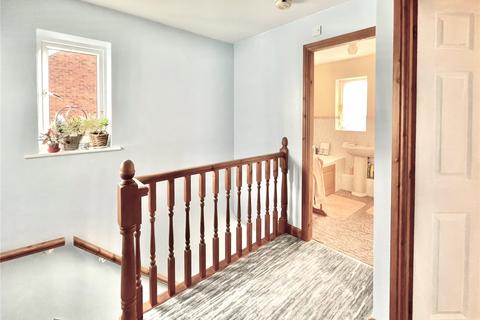 17 Clarkes Croft, Wombwell, Barnsley, S73 8BJ