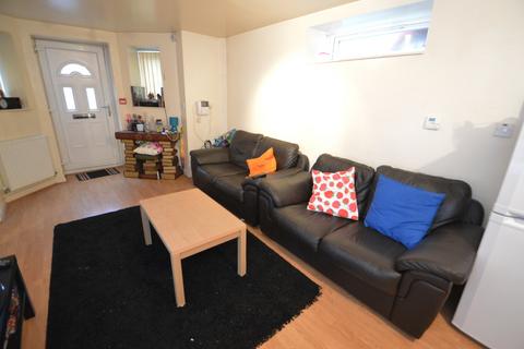 undefined, Birchfields Road, Manchester M13