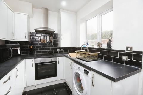 8 Bryn Ucha, New Rhosrobin, Wrexham, LL11 4PL