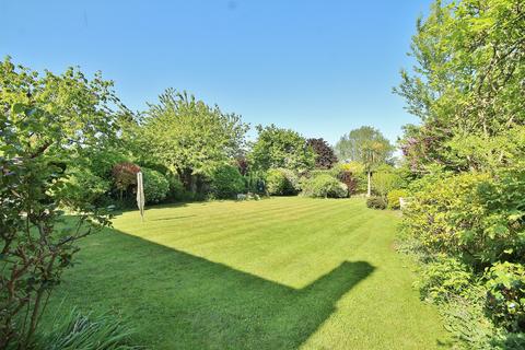 undefined, East End, Oxfordshire, OX29