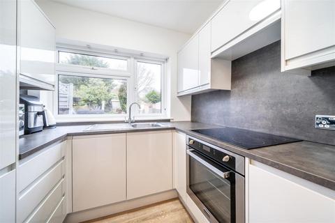 2 bedroom maisonette for sale, Shepperton Road, Petts Wood