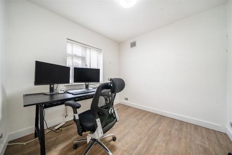34 Shepperton Road, Petts Wood, Orpington, BR5 1DN