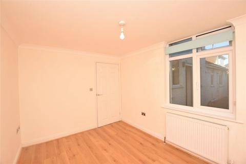 2 bedroom flat to rent, Bude, Cornwall