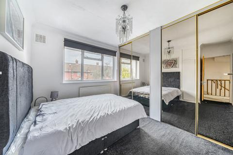 6 Jonson Close, Mitcham, CR4 1DP