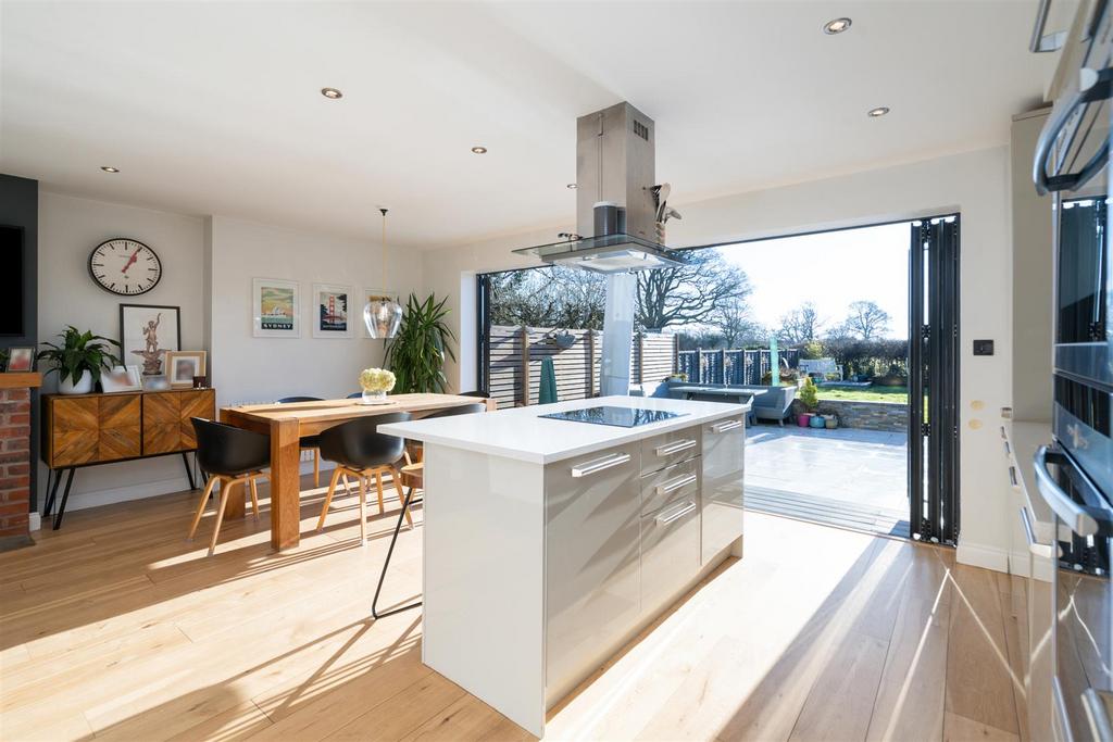 21 Kingswood Close 15.jpg