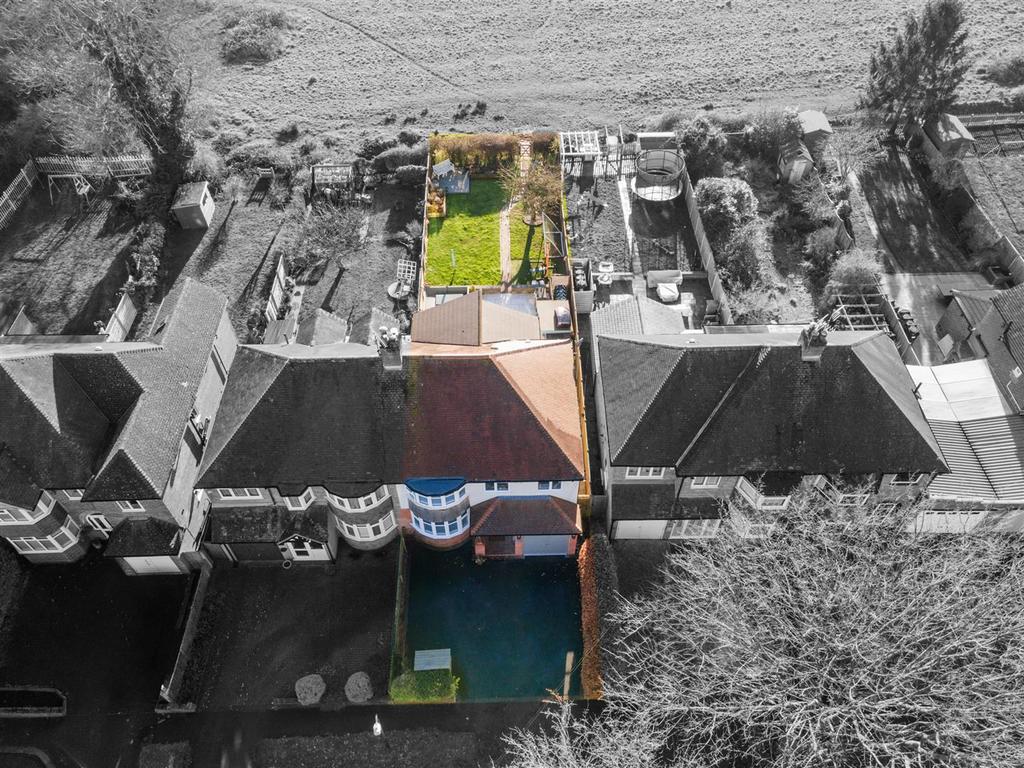 21 Kingswood Close 1 B&W.jpg