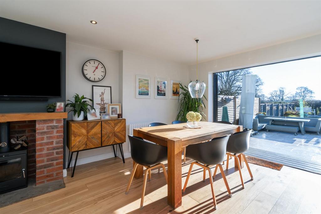 21 Kingswood Close 18.jpg