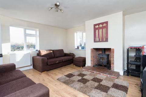 3 bedroom cottage for sale, Moss Lane, Dudleston Heath.