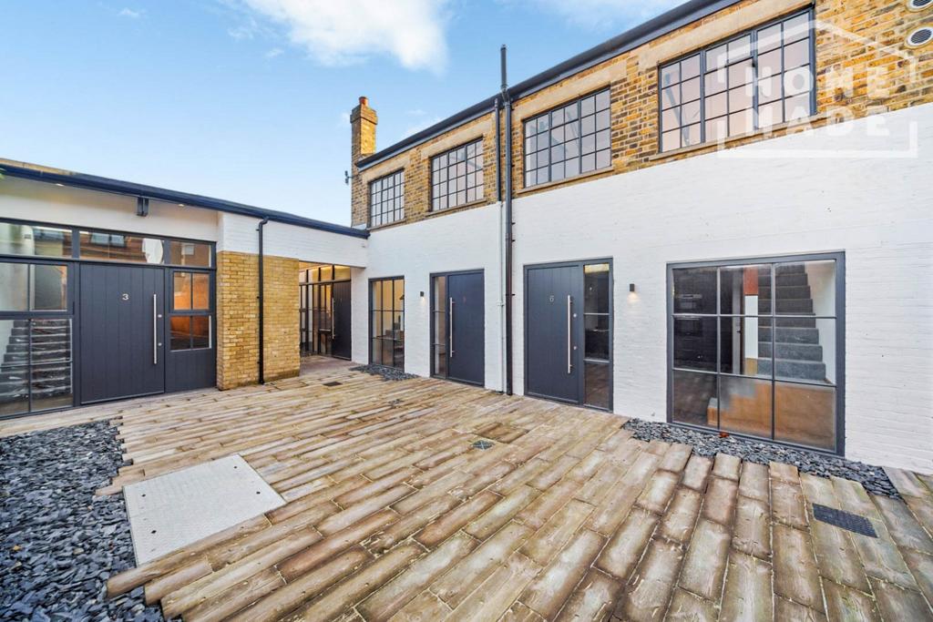 WEB Photo 06-03-2015 18 10 38 1 517404804421...