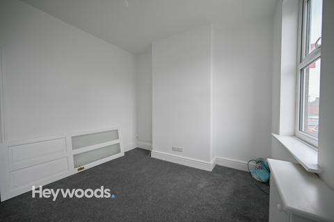 2 bedroom terraced house to rent, Hassell Street, Newcastle, Staffordshire