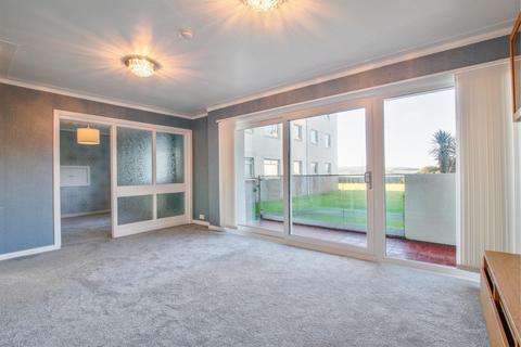 3 bedroom ground floor flat for sale, Castlebay Court, Largs KA30