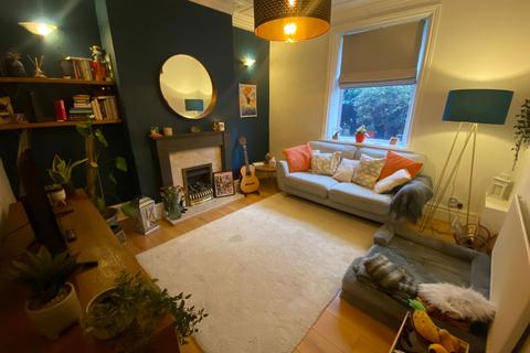 36 Thompson Lane, Chadderton, Oldham, OL9 8LT