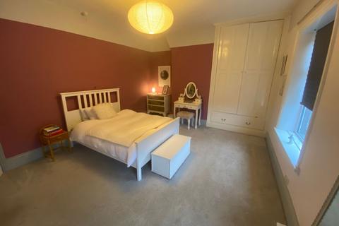 36 Thompson Lane, Chadderton, Oldham, OL9 8LT