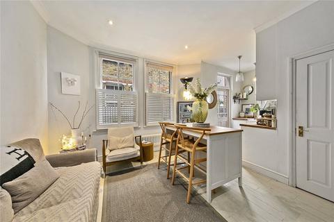 2 bedroom apartment for sale, North Avenue, Kew, TW9