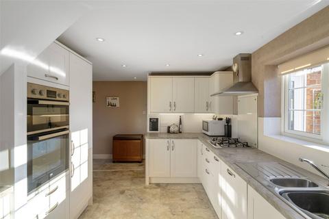 9 Broadway Road, Childswickham, Broadway, WR12 7HP