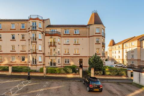 3 bedroom flat for sale, Sinclair Place, Edinburgh EH11