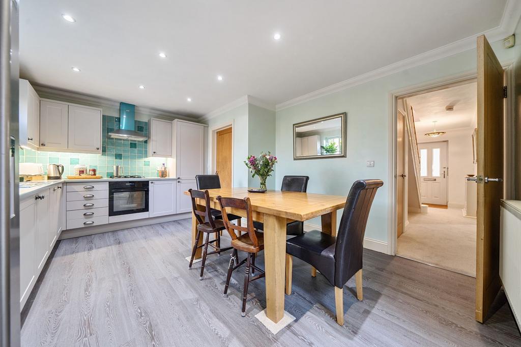 Kitchen/Dining Room (1)