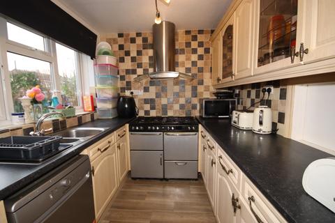 3 bedroom terraced house for sale, Honeyball Walk, Teynham, ME9