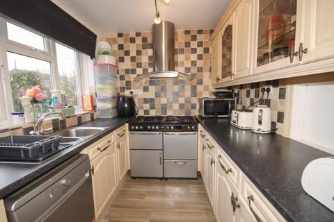 3 bedroom terraced house for sale, Honeyball Walk, Sittingbourne, Teynham, ME9