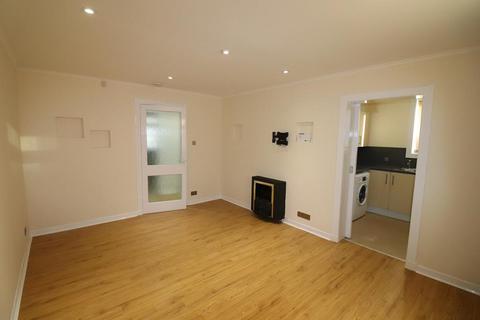 1 bedroom ground floor flat to rent, Pittodrie Place, Aberdeen, AB24