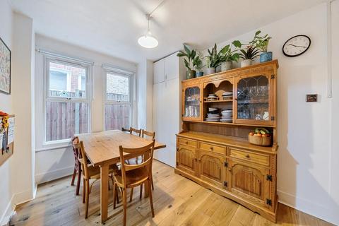 147 Mersham Road, Thornton Heath, CR7 8NT