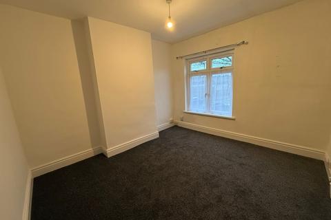 3 bedroom terraced house to rent, Leicester, LE4