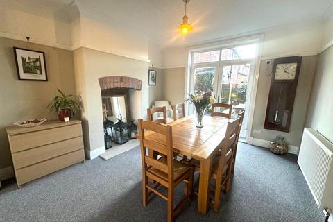 26 Barn Grove, Audenshaw, Manchester, M34 5LG