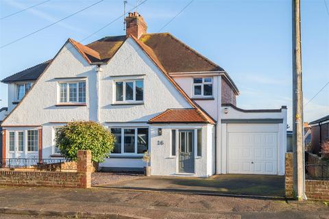 16 Broadway, Exeter, EX2 9LU