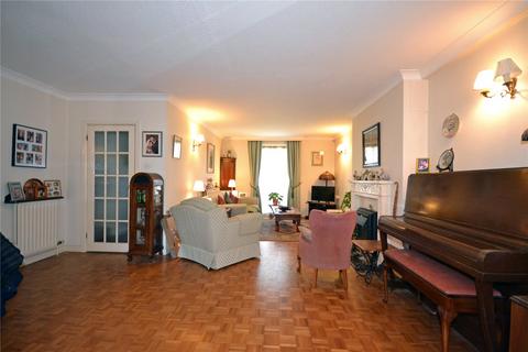 3 bedroom end of terrace house for sale, Kingston Park, Pennington, Lymington, Hampshire, SO41