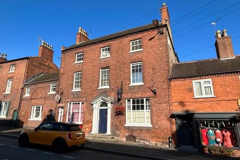 1 bedroom flat to rent, High Street , Tutbury DE13